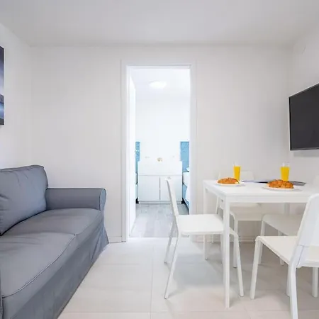 Perina Haven - Island Vis Beachfront Rogacic Exterior photo